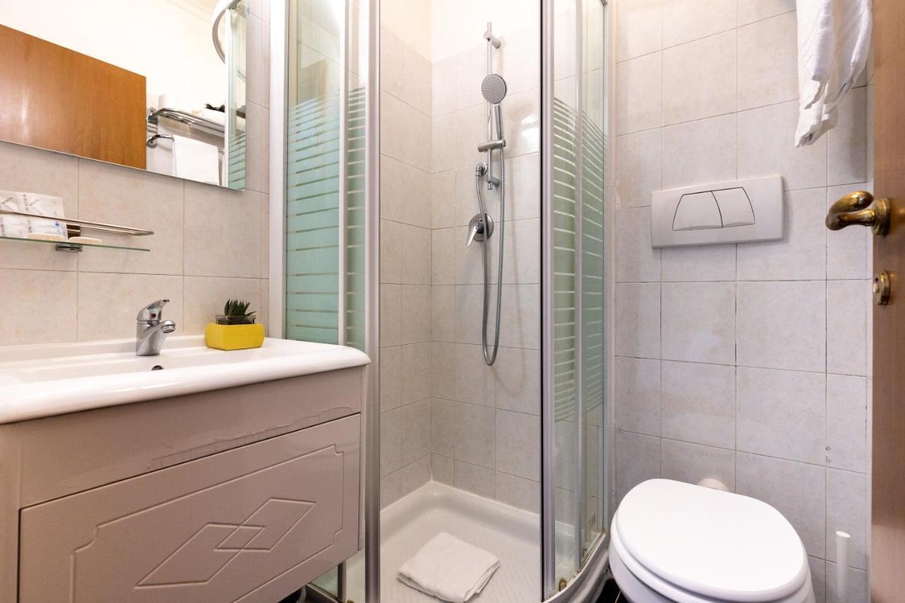 Alveare Bed & Breakfast Rome Extérieur photo